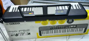 PSR-F52 Yamaha Professional Keyboard