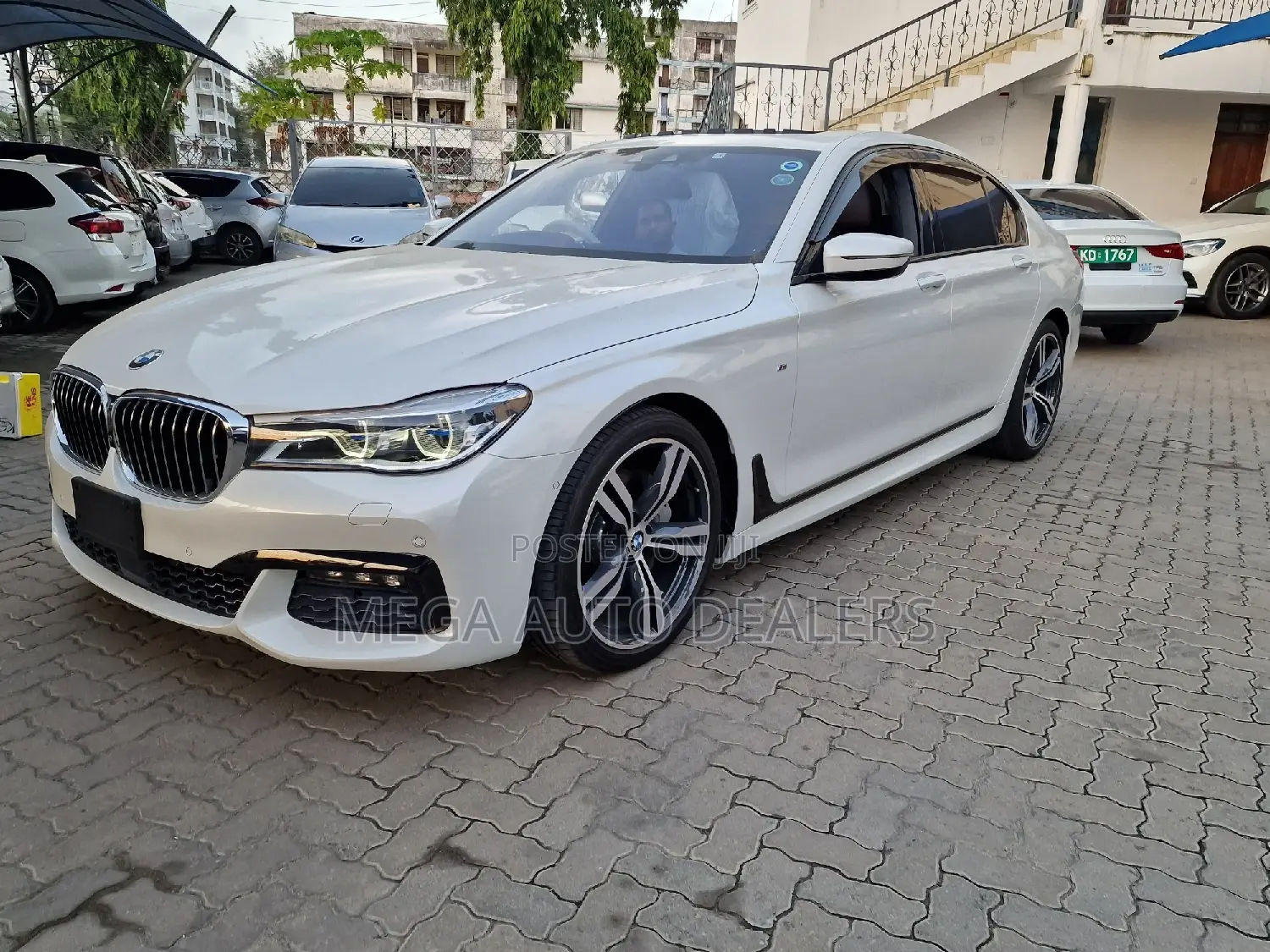 BMW 7 Series 2018 White