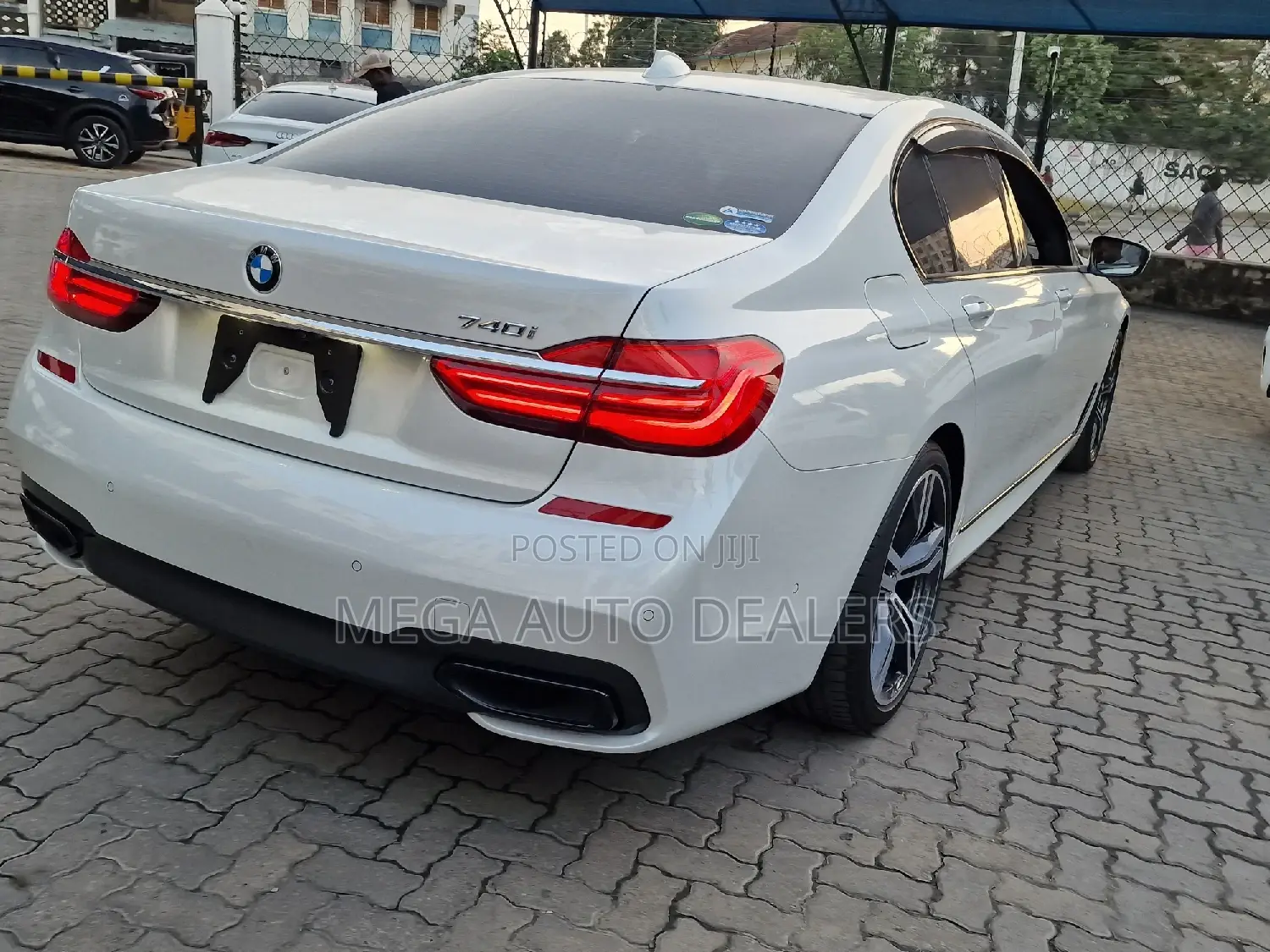 BMW 7 Series 2018 White