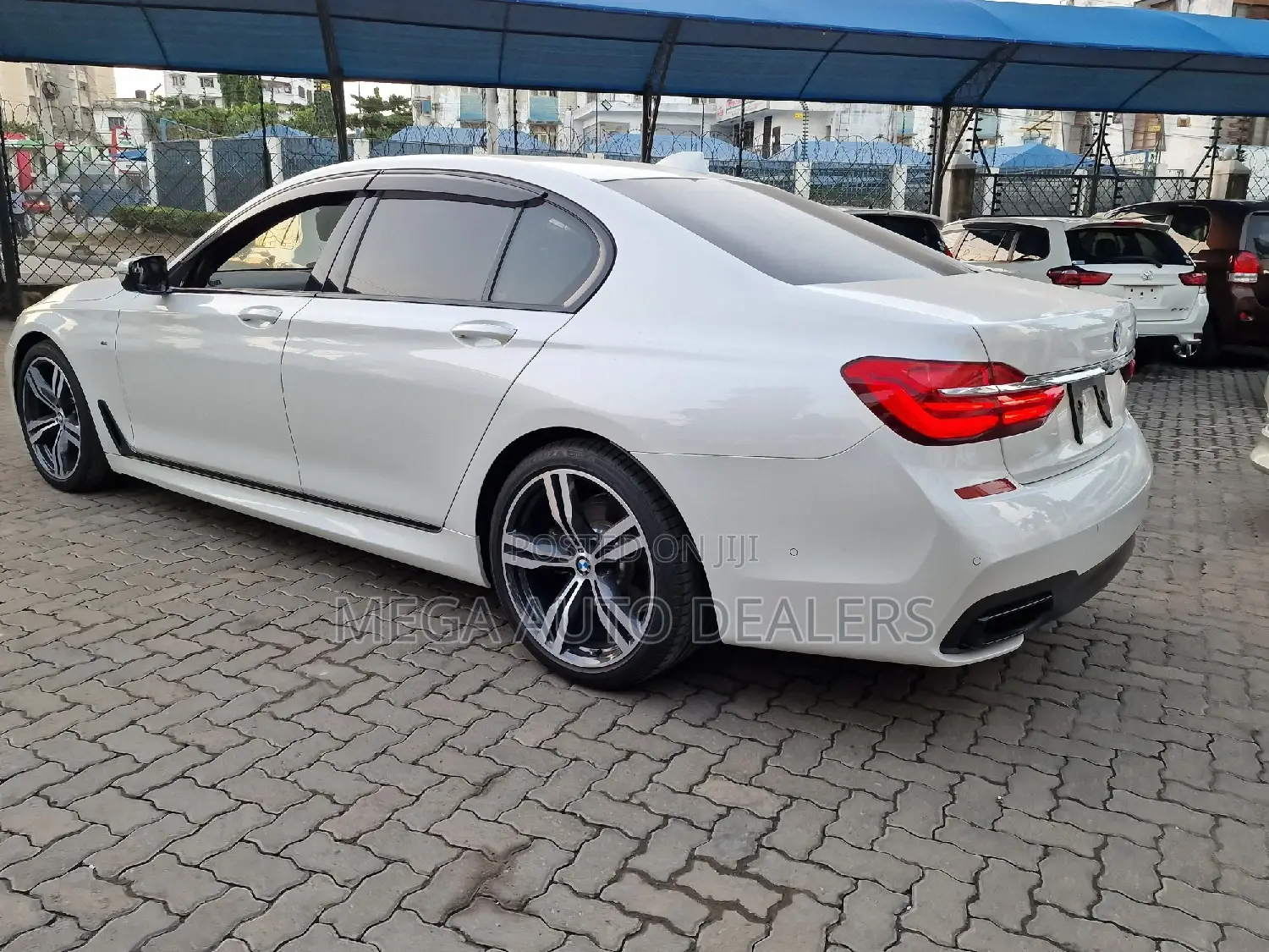 BMW 7 Series 2018 White