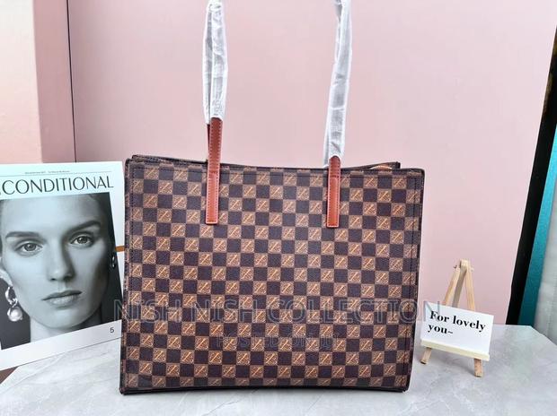 Classy Hand Bag - thumbnail 4