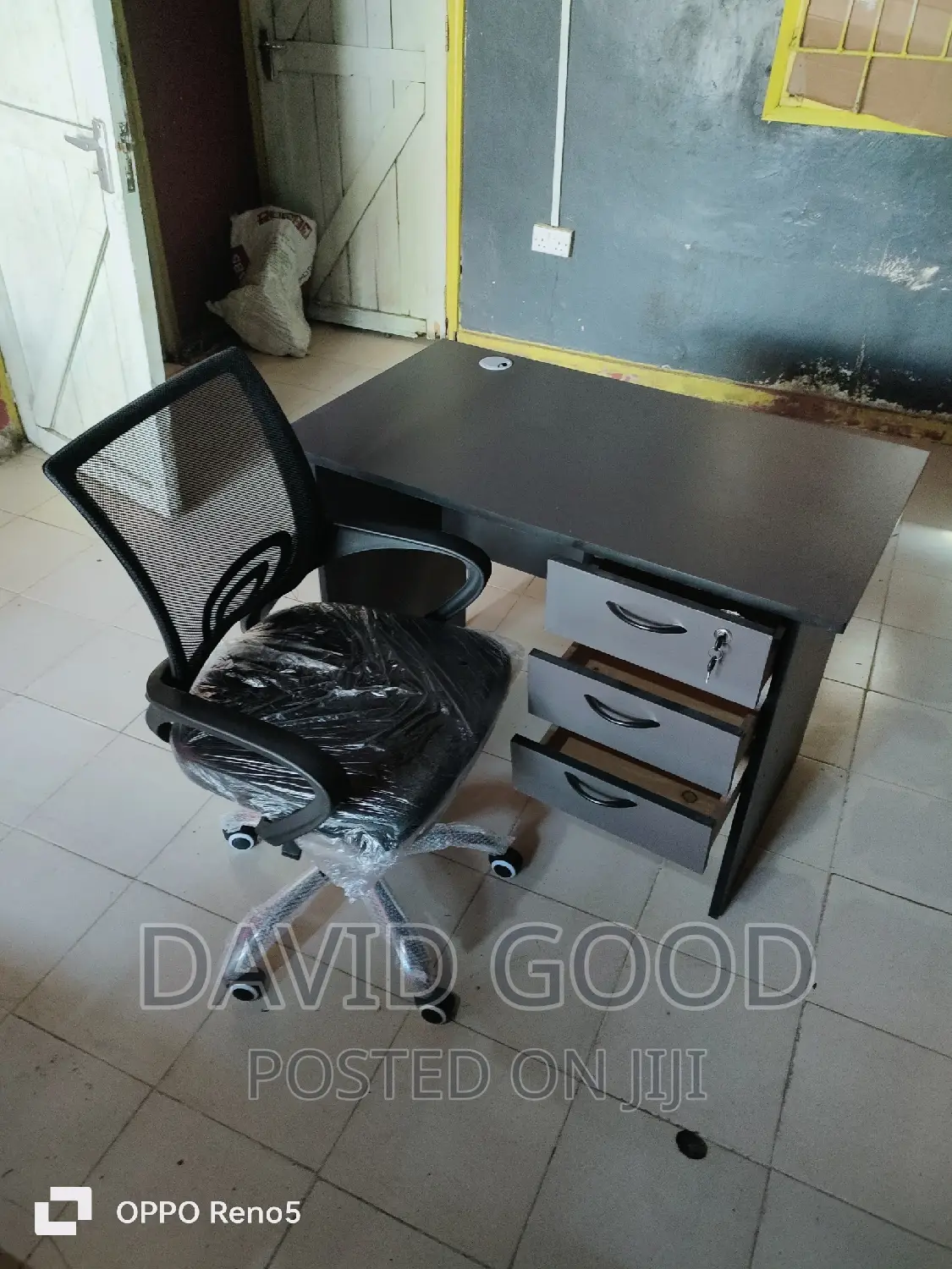 Office Table and Chairs Office Chair Office Chair Office