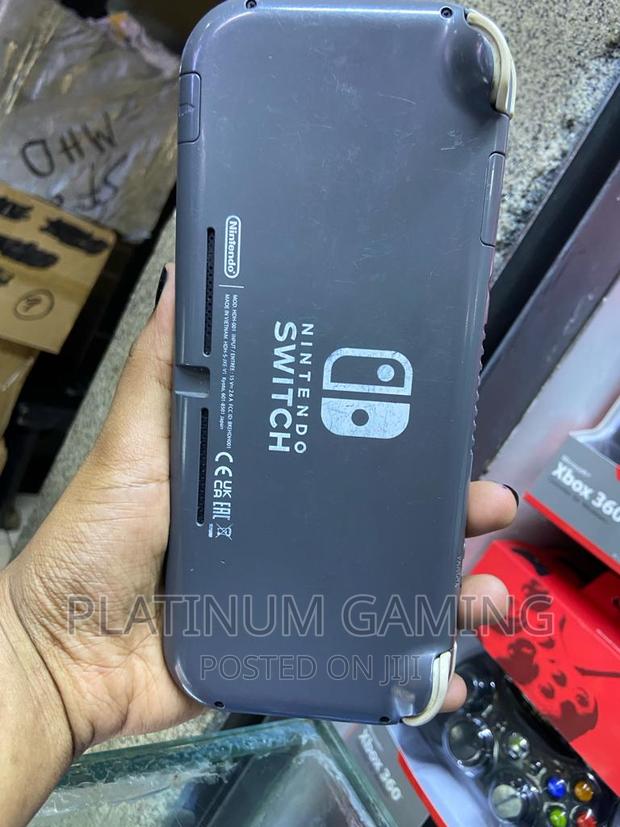 Used Nintendo Switch Lite (Grey) - thumbnail 4