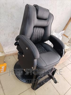 Executive Jumbo Local Seat - thumbnail 2