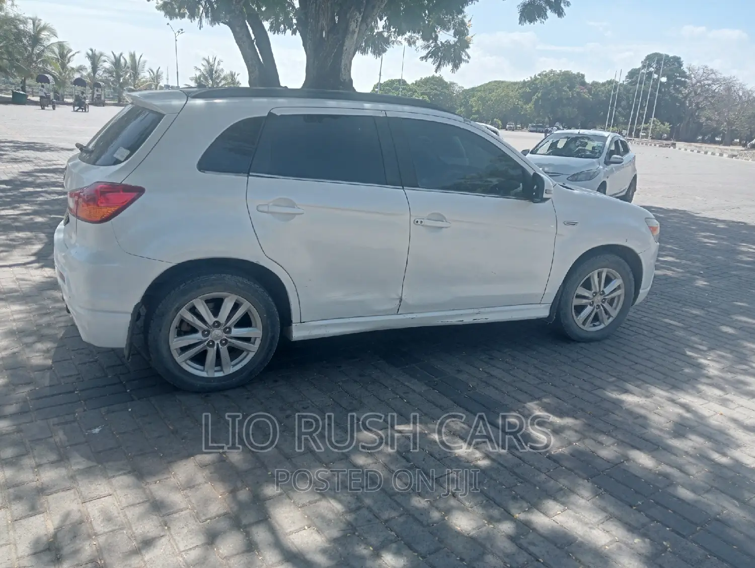 Mitsubishi RVR 2.0 2011 White