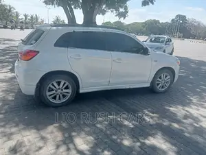 Mitsubishi RVR 2.0 2011 White
