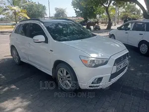 Mitsubishi RVR 2.0 2011 White