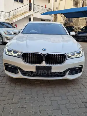 BMW 7 Series 2018 White