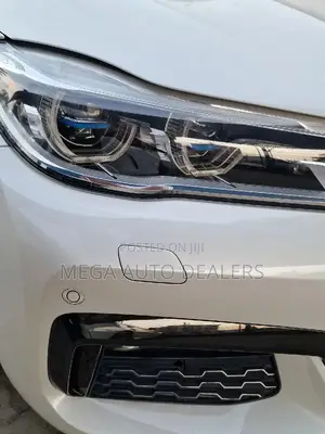 BMW 7 Series 2018 White