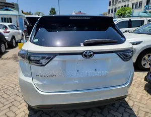 Toyota Harrier 2017 Off white