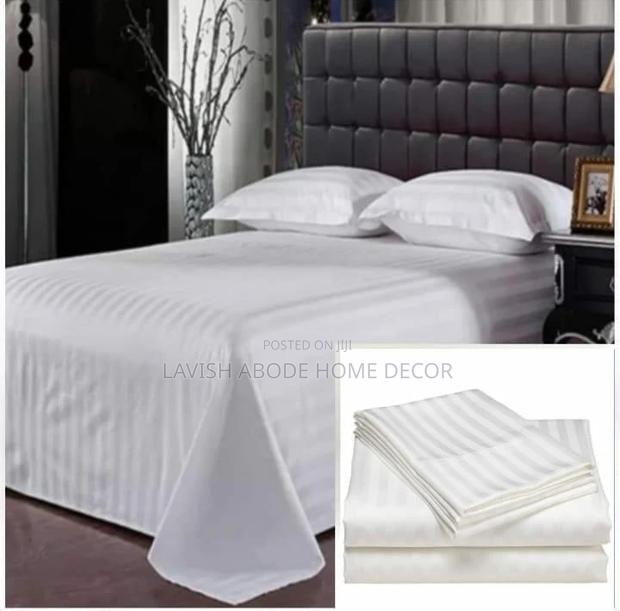6 in 1 Luxury White Stripped Bedsheets Size 7 by 8