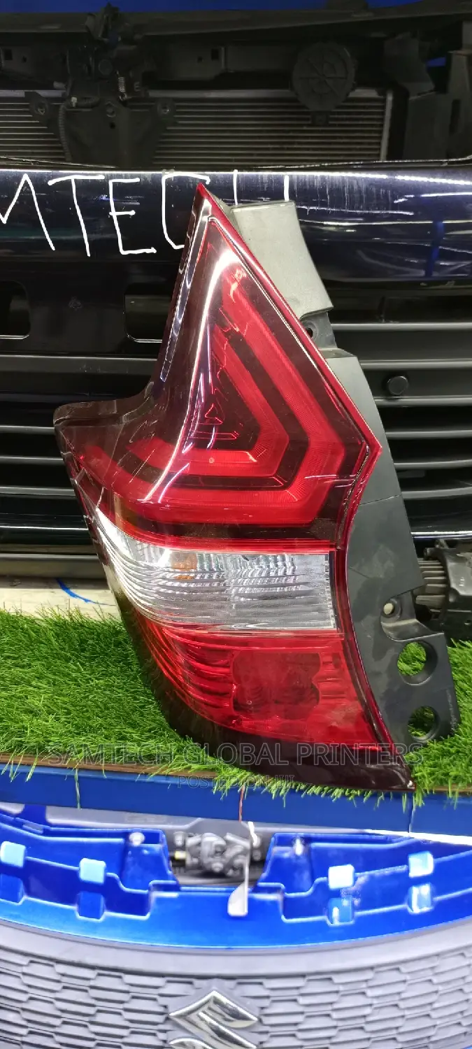 Quality Premium Nissan Note Tailight* / 