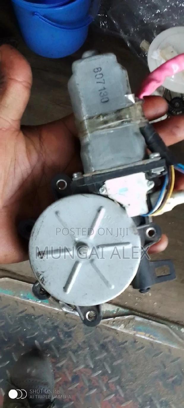 Subaru Impreza Motor - thumbnail 3