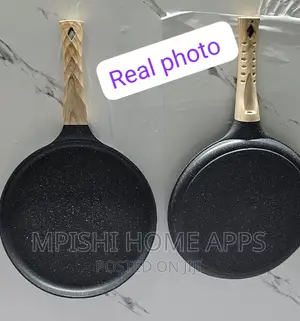 Heavy Granite Chapati /Creep Pan With Bamboo Spreader