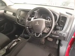 Mitsubishi Outlander 2016 Red