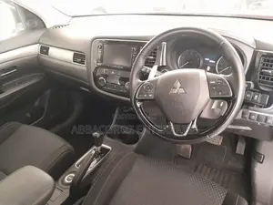 Mitsubishi Outlander 2016 Red