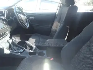 Toyota Auris 2016 Gray