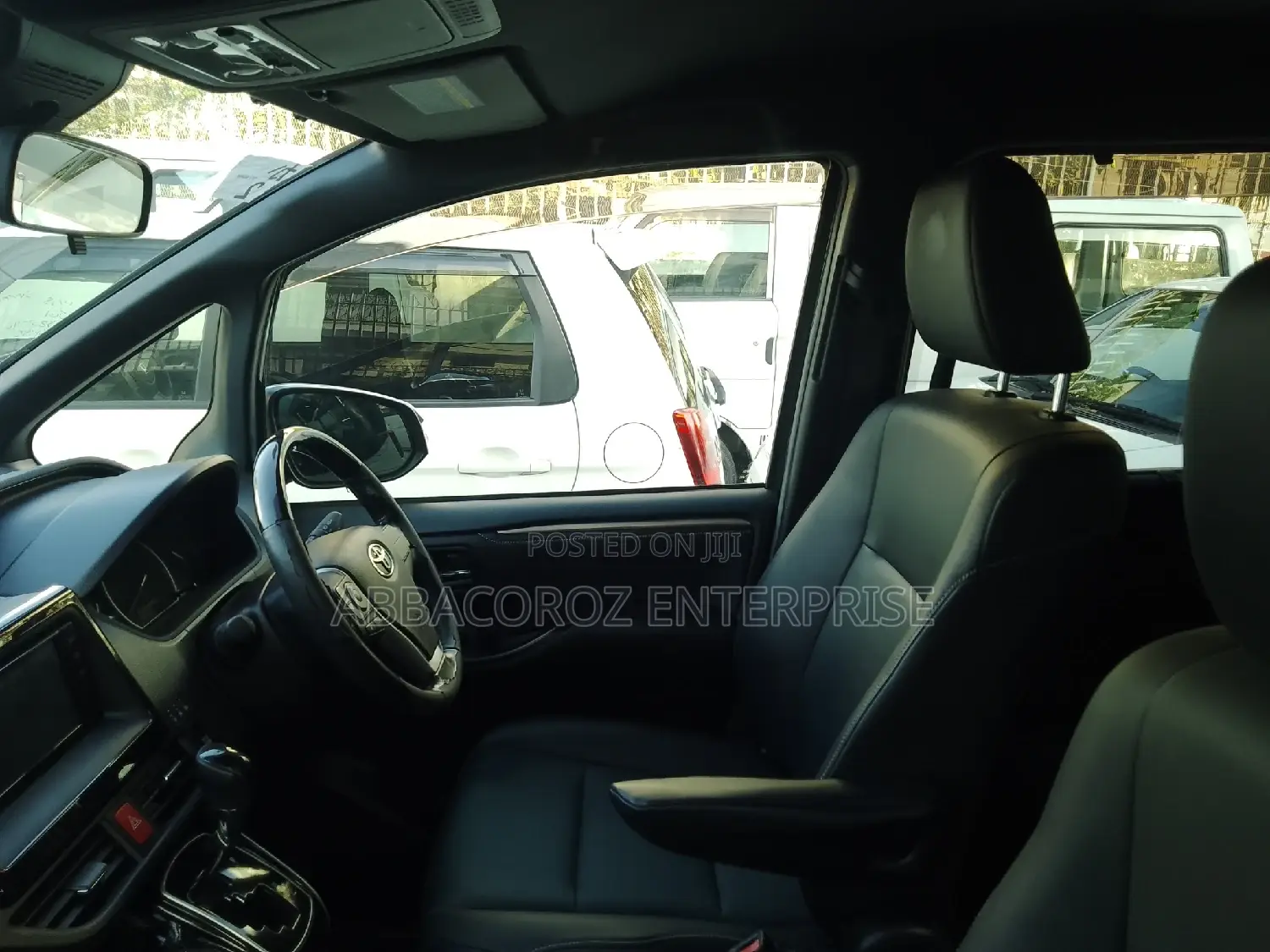 Toyota Esquire 2016 Matt Black