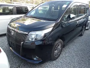 Toyota Esquire 2016 Matt Black