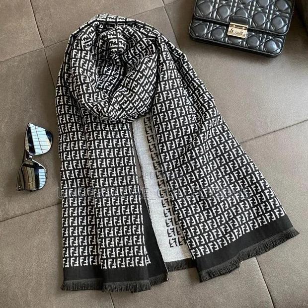 Good Quality and Heavy Ladies Scarf - thumbnail 9