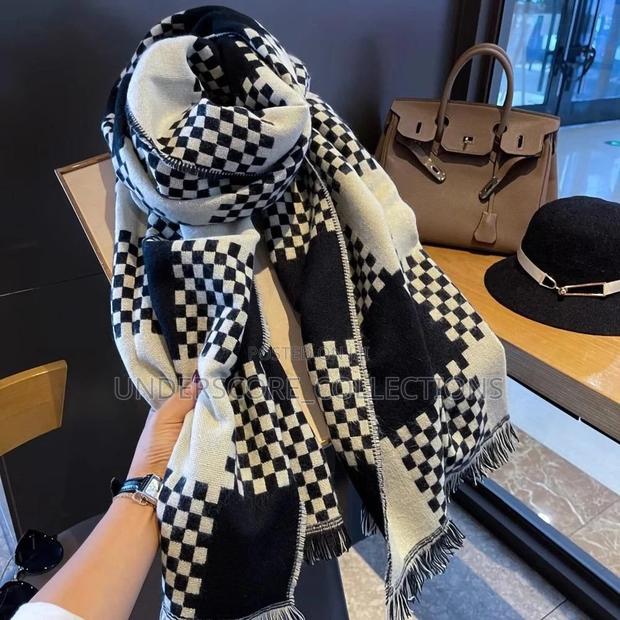 Good Quality and Heavy Ladies Scarf - thumbnail 17