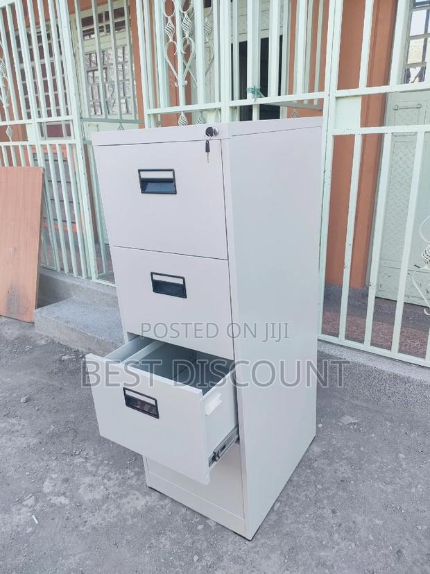 4 Drawers File Cabbinet - main view