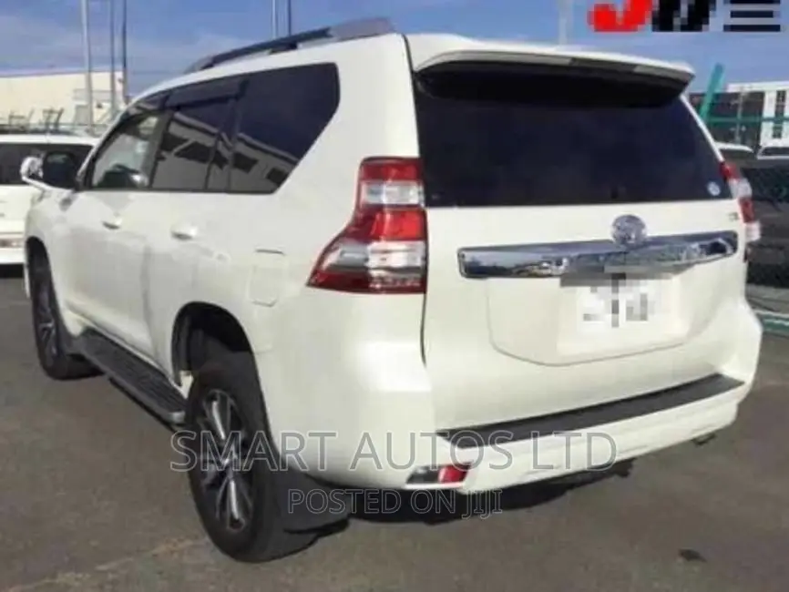 Toyota Land Cruiser 2017 Pearl