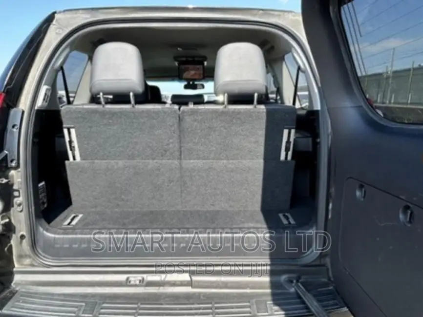 Toyota Land Cruiser 2017 Black