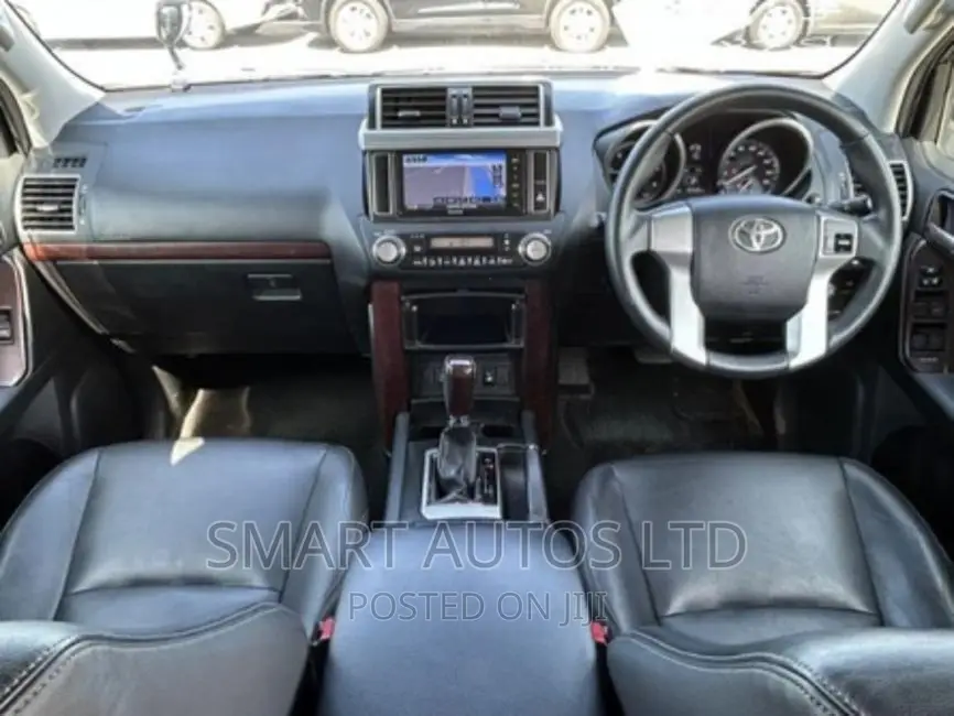 Toyota Land Cruiser 2017 Black