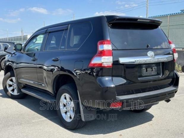 Toyota Land Cruiser 2017 Black - thumbnail 24