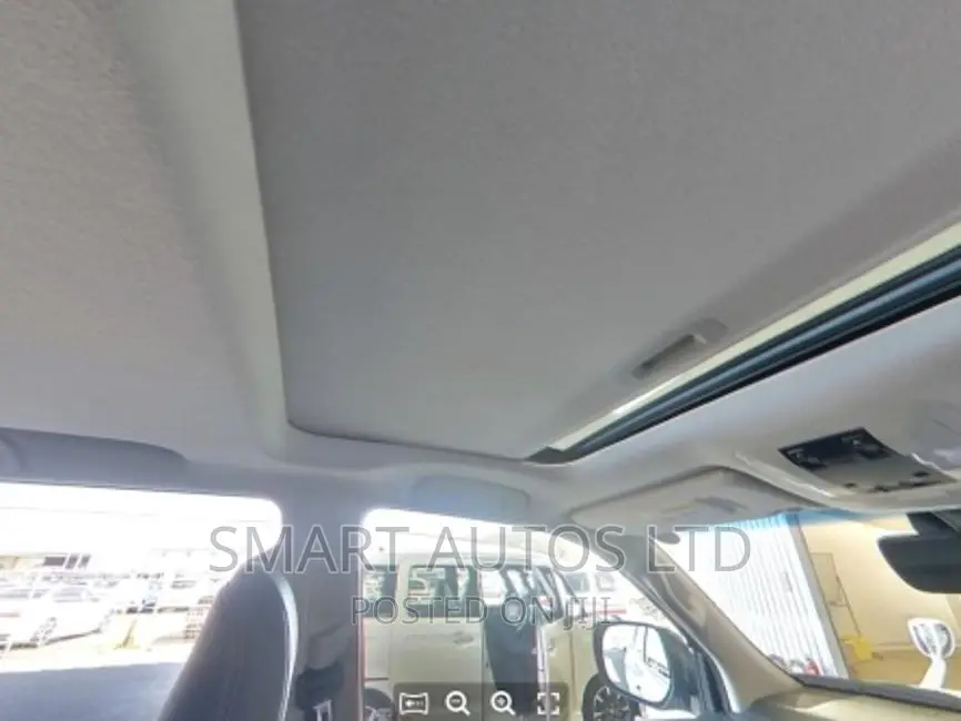 Toyota Land Cruiser 2018 Pearl