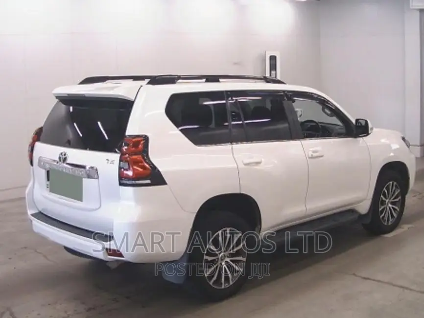 Toyota Land Cruiser 2018 Pearl