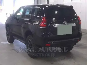 Toyota Land Cruiser Prado 2017 Black