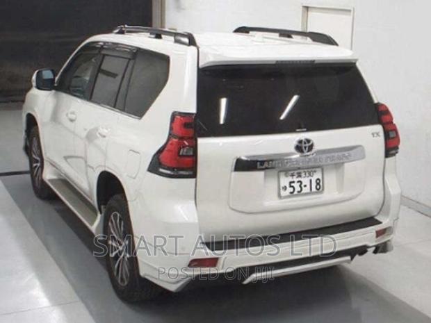 Toyota Land Cruiser Prado 2017 Pearl - thumbnail 2