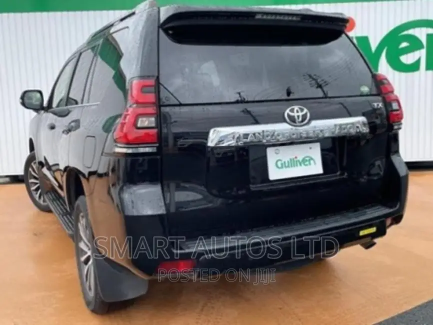 Toyota Land Cruiser Prado 2017 Black
