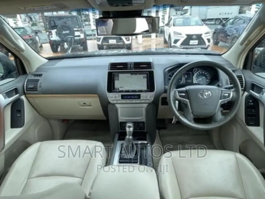 Toyota Land Cruiser Prado 2017 Black