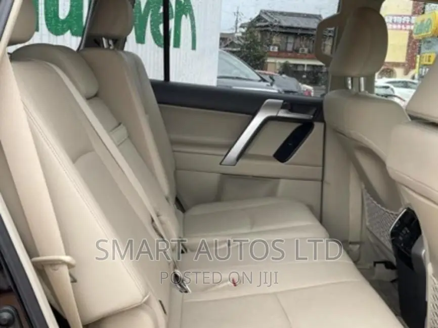 Toyota Land Cruiser Prado 2017 Black
