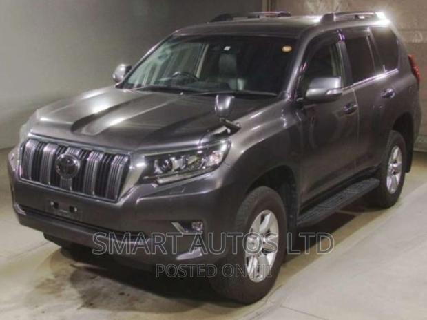 Toyota Land Cruiser Prado 2017 Gray