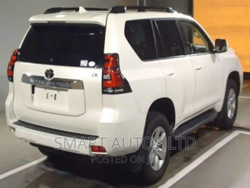 Toyota Land Cruiser Prado 2017 Pearl