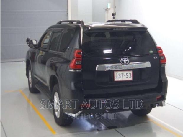 Toyota Land Cruiser Prado 2019 Black - thumbnail 6