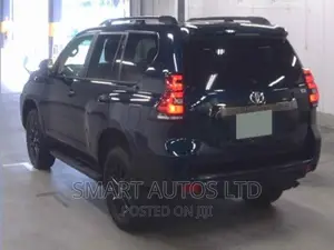 Toyota Land Cruiser Prado 2021 Blue