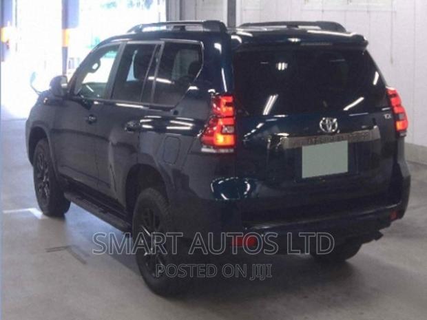 Toyota Land Cruiser Prado 2021 Blue - main view