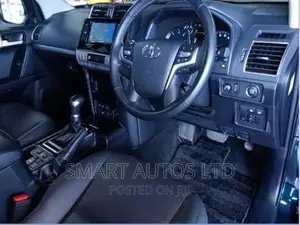 Toyota Land Cruiser Prado 2021 Blue