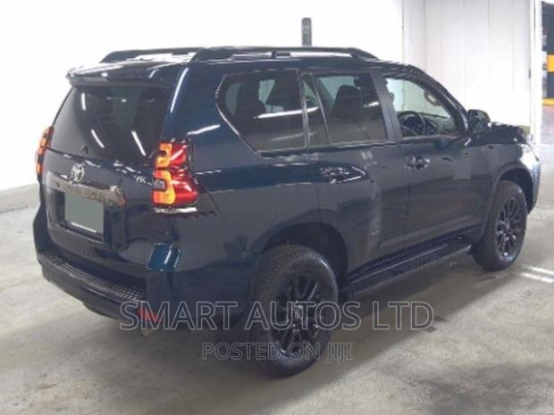 Toyota Land Cruiser Prado 2021 Blue - thumbnail 5