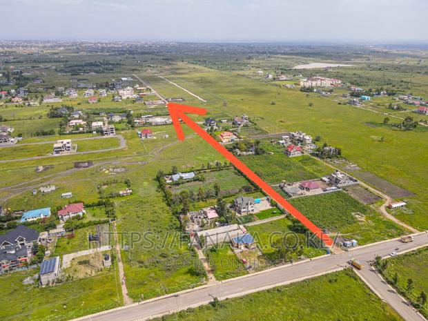 Katani Plots, 100 Meters From Tarmac Ww^ - main view