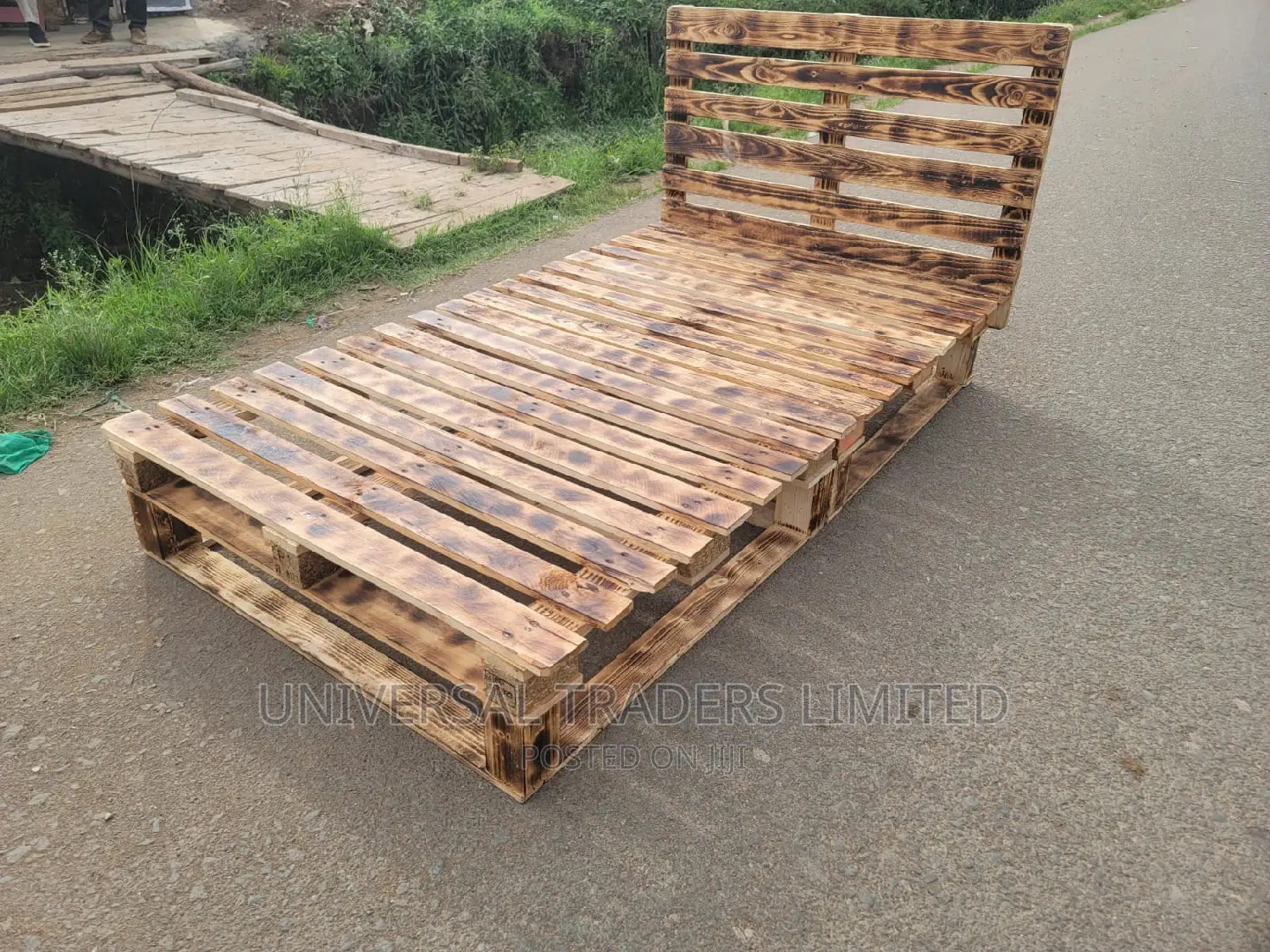 Pallet Beds - Pallet Bed - 4x6 Blazed Pallet Bed