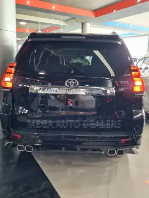 Toyota Land Cruiser Prado 2.8 2019 Black