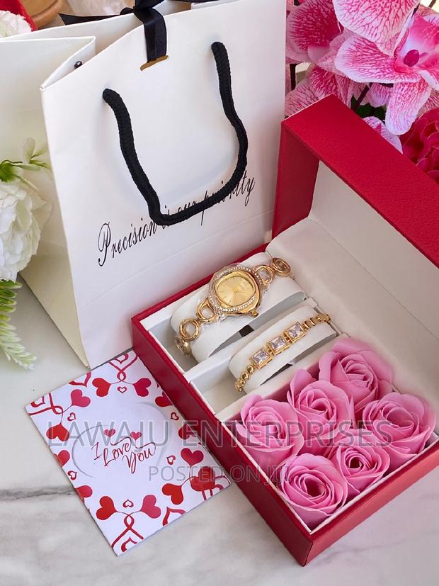 Gold Floral Set - thumbnail 4