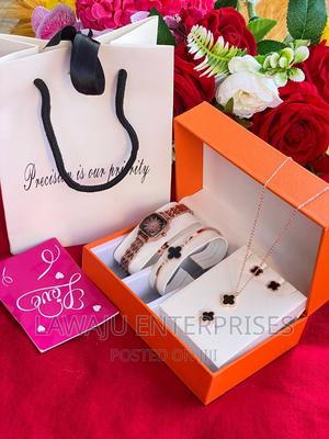 Black 5 in 1 Gift Set - main view