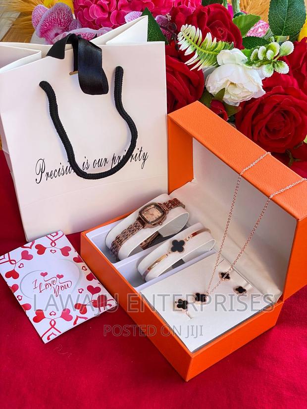 Black 5 in 1 Gift Set - thumbnail 2